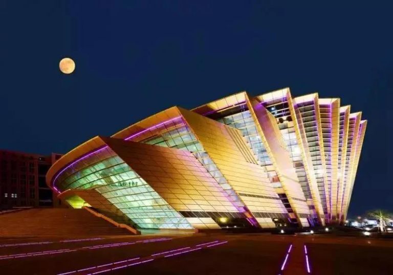 与艺术对话-林肯电梯邂逅温州大剧院 赋能艺术城市