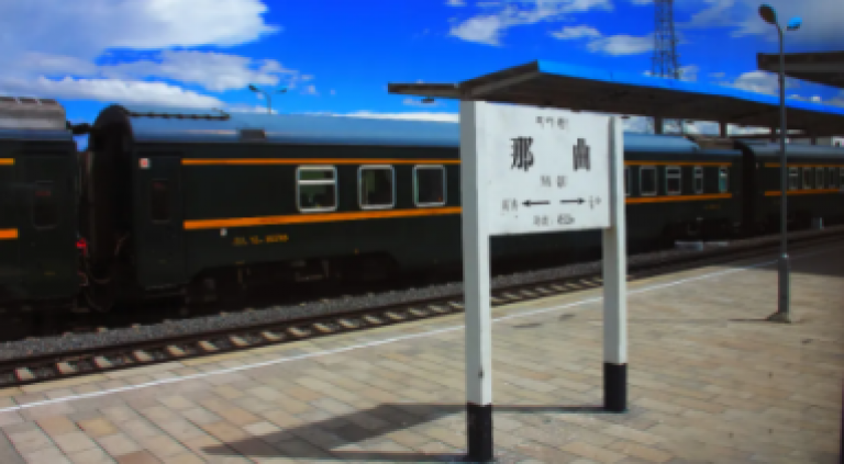 开拓进取 | 林肯电梯登顶海拔最高客运火车站